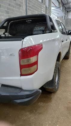 Carro 2.4 16V TURBO DIESEL SPORT GL CD 4P 4X4 MANUAL