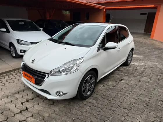 Carro 1.6 GRIFFE 16V FLEX 4P AUTOMÁTICO