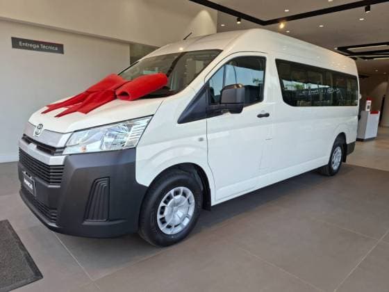 Carro 2.8 D-4D TURBO DIESEL MINIBUS 15+1 DX AUTOMÁTICO