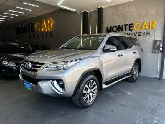 Carro 2.8 SRX 4X4 7 LUGARES 16V TURBO INTERCOOLER DIESEL 4P AUTOMÁTICO