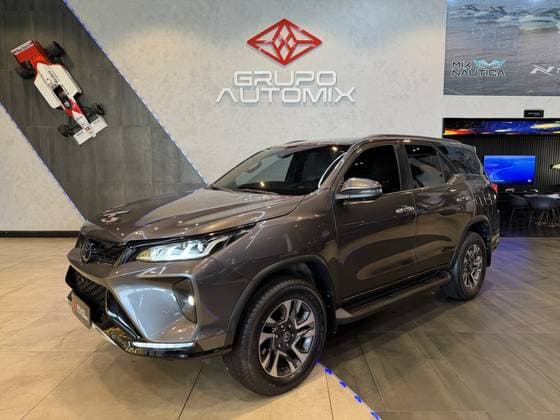 Carro 2.8 D-4D TURBO DIESEL DIAMOND 7L 4X4 AUTOMÁTICO