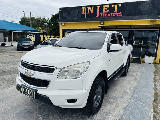 Carro 2.4 ADVANTAGE 4X2 CD 8V FLEX 4P MANUAL