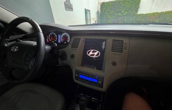 Carro 3.3 MPFI GLS SEDAN V6 24V GASOLINA 4P AUTOMÁTICO