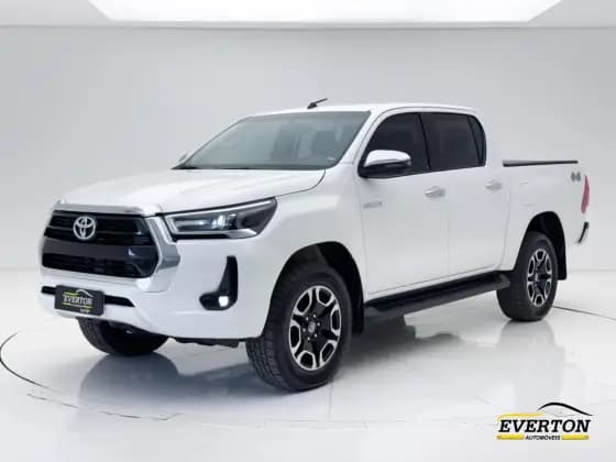 Carro 2.8 D-4D TURBO DIESEL CD SRV 4X4 AUTOMÁTICO