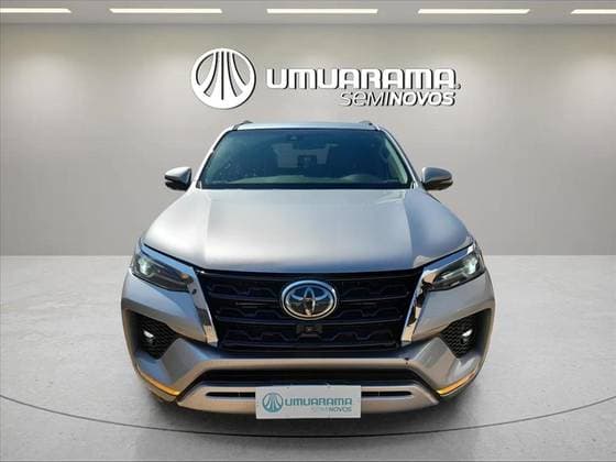 Carro 2.8 D-4D TURBO DIESEL SRX 4X4 AUTOMÁTICO
