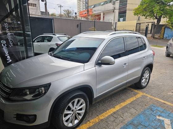 Carro 2.0 TSI 16V TURBO GASOLINA 4P TIPTRONIC