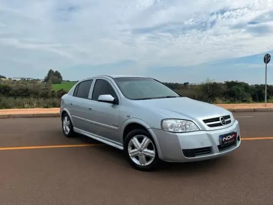 Carro 2.0 MPFI ADVANTAGE 8V FLEX 4P MANUAL