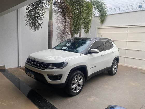 Carro 2.0 16V DIESEL LONGITUDE 4X4 AUTOMÁTICO
