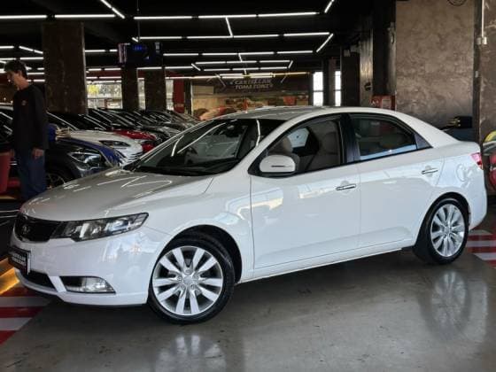 Carro 1.6 SX3 16V GASOLINA 4P AUTOMÁTICO