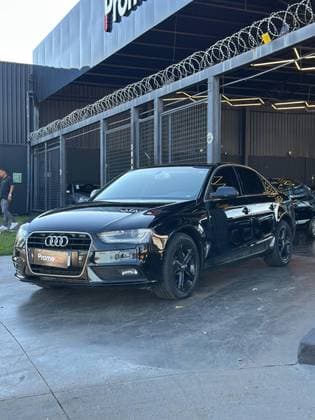 Carro 1.8 TFSI AMBIENTE GASOLINA 4P MULTITRONIC
