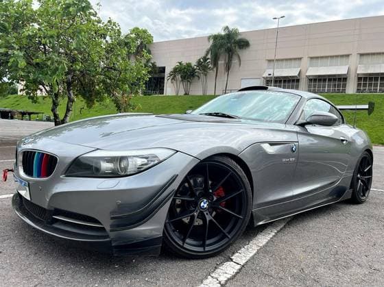 Carro 2.5 I6 GASOLINA SDRIVE23I AUTOMÁTICO