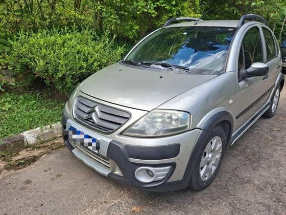 Carro 1.6 XTR 16V FLEX 4P MANUAL