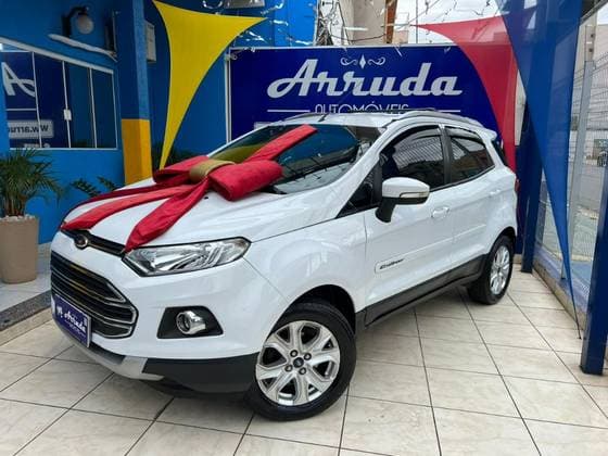 Carro 2.0 TITANIUM 16V FLEX 4P AUTOMÁTICO