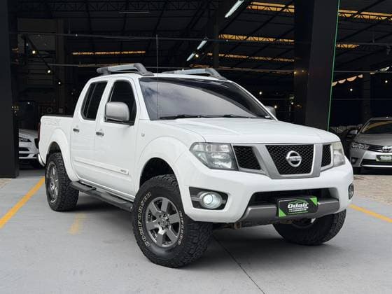 Carro 2.5 SV ATTACK 4X4 CD TURBO ELETRONIC DIESEL 4P AUTOMÁTICO