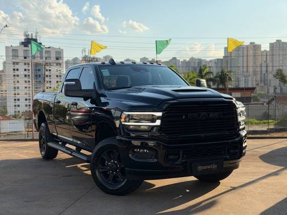 Carro 6.7 I6 TURBO DIESEL LARAMIE CD 4X4 AUTOMÁTICO