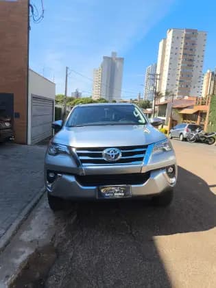 Carro 2.8 SRX 4X4 7 LUGARES 16V TURBO INTERCOOLER DIESEL 4P AUTOMÁTICO