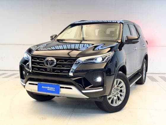 Carro 2.8 D-4D TURBO DIESEL SRX 4X4 AUTOMÁTICO