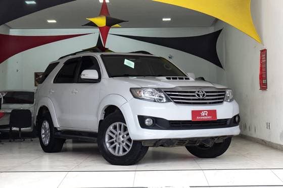 Carro 3.0 SRV 4X4 7 LUGARES 16V TURBO INTERCOOLER DIESEL 4P AUTOMÁTICO