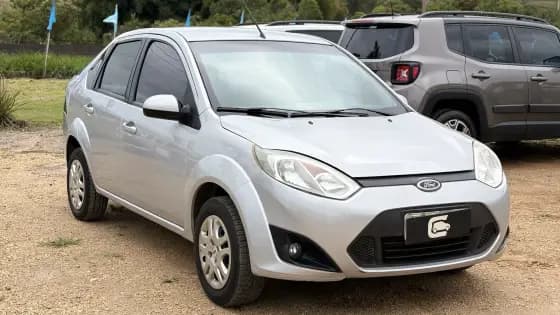 Carro 1.6 ROCAM SEDAN 8V FLEX 4P MANUAL