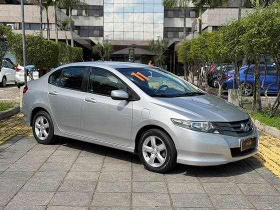 Carro 1.5 DX 16V FLEX 4P AUTOMÁTICO