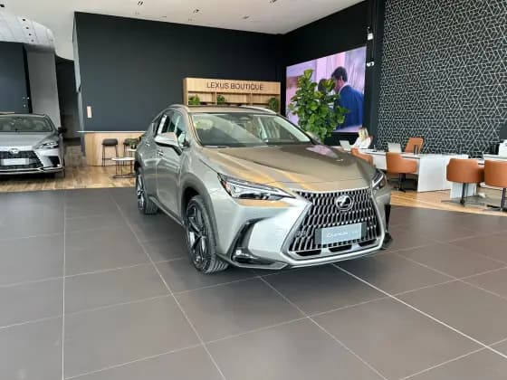 Carro 2.5 16V VVT-I HYBRID DYNAMIC CVT AWD