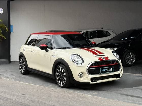 Carro 2.0 16V TWINPOWER GASOLINA S 2P STEPTRONIC
