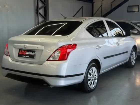 Carro 1.0 12V FLEX 4P MANUAL