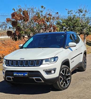 Carro 2.0 16V DIESEL LIMITED 4X4 AUTOMÁTICO