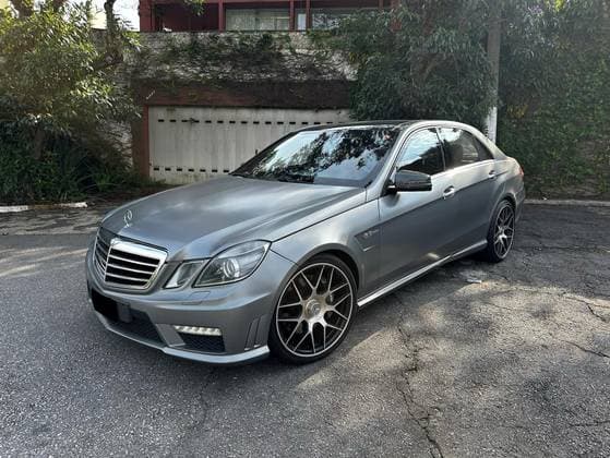 Carro 6.2 SEDAN V8 32V GASOLINA 4P AUTOMÁTICO