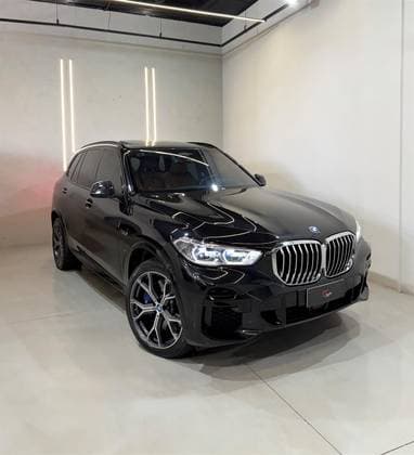 Carro 3.0 I6 TURBO HÍBRIDO XDRIVE45E M SPORT AUTOMÁTICO