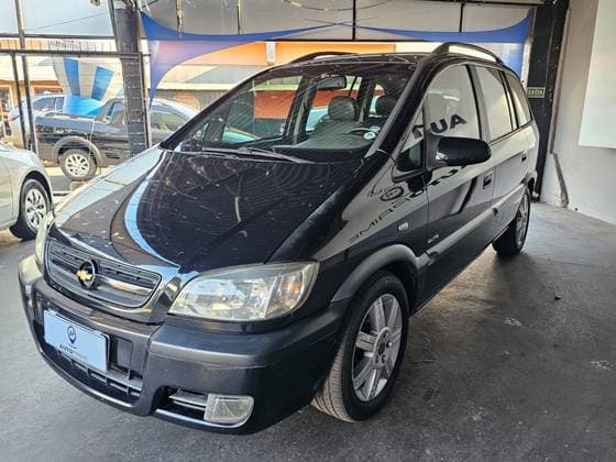 Carro 2.0 MPFI ELITE 8V FLEX 4P AUTOMÁTICO