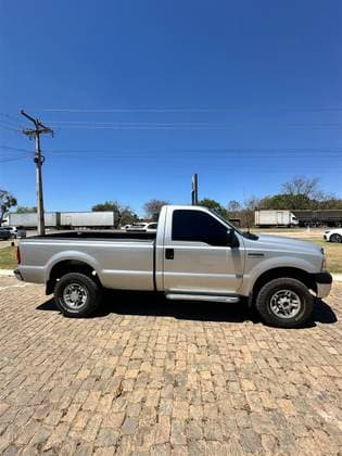 Carro 3.9 XLT MAX POWER 4X4 CS DIESEL 2P MANUAL