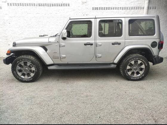 Carro 2.0 TURBO GASOLINA SAHARA 2P 4X4 AT8