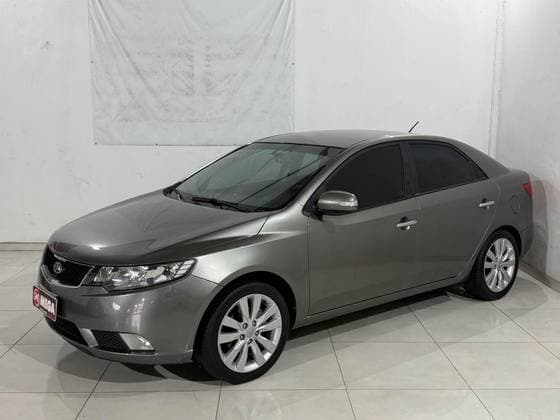 Carro 1.6 E.213 SEDAN 16V GASOLINA 4P MANUAL