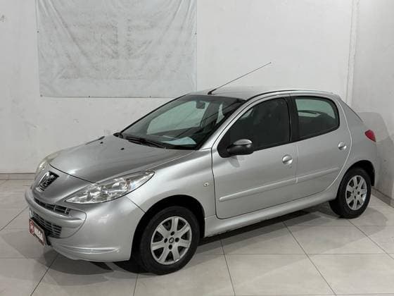 Carro 1.4 XR 8V FLEX 4P MANUAL