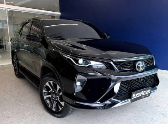 Carro 2.8 D-4D TURBO DIESEL CD SRX PLUS 4X4 AUTOMÁTICO