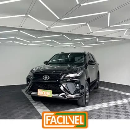 Carro 2.8 D-4D TURBO DIESEL SRX PLATINUM 4X4 AUTOMÁTICO