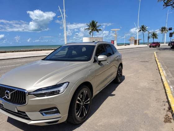 Carro 2.0 T8 HYBRID MOMENTUM AWD GEARTRONIC