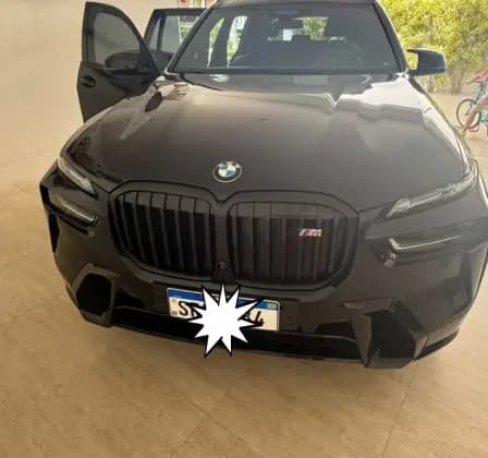 Carro 4.4 V8 GASOLINA M60i STEPTRONIC