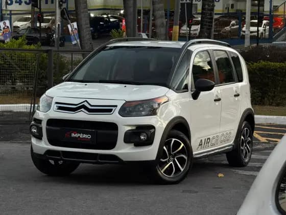 Carro 1.6 TENDANCE 16V FLEX 4P MANUAL