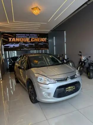 Carro 1.6 VTI 120 FLEX URBAN TRAIL EAT6