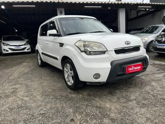 Carro 1.6 U.103 16V GASOLINA 4P MANUAL