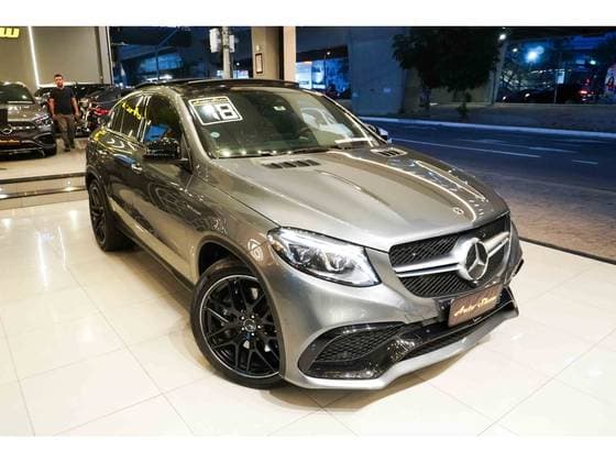 Carro 5.5 V8 TURBO GASOLINA COUPÉ 4MATIC 7G-TRONIC