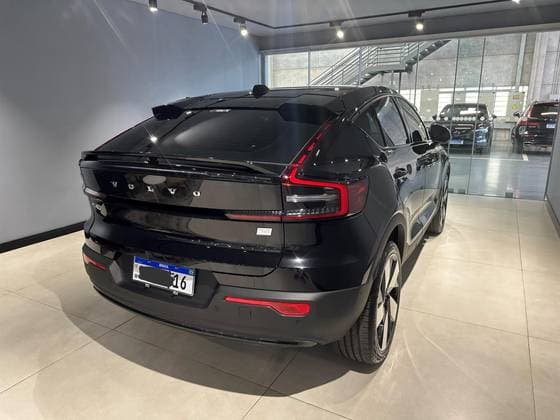 Carro P8 RECHARGE TWIN ELECTRIC ULTIMATE AWD