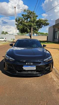 Carro ELÉTRICO QUATTRO