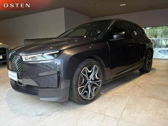 Carro ELÉTRICO XDRIVE40