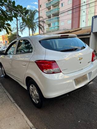 Carro 1.0 MPFI LT 8V FLEX 4P MANUAL