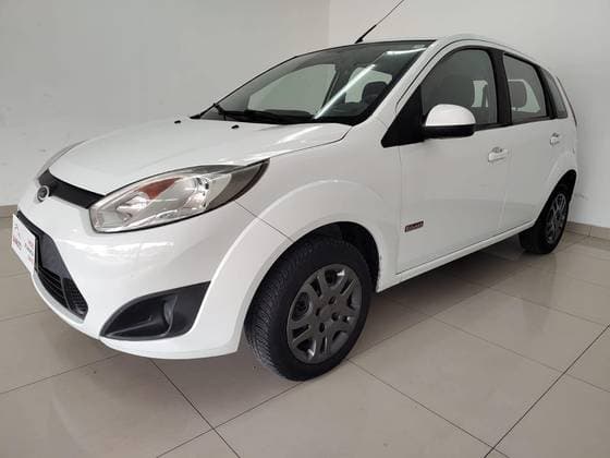 Carro 1.6 MPI CLASS SEDAN 8V FLEX 4P MANUAL