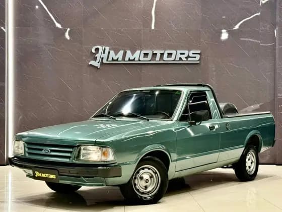 Carro 1.6 GL 8V CS ÁLCOOL 2P MANUAL