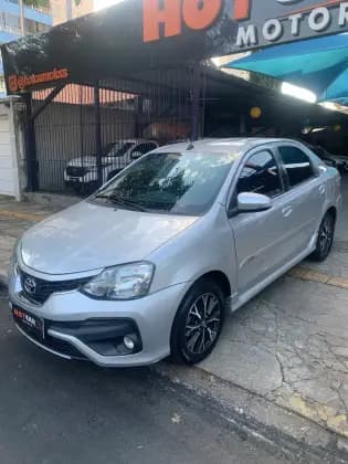 Carro 1.5 PLATINUM SEDAN 16V FLEX 4P AUTOMÁTICO